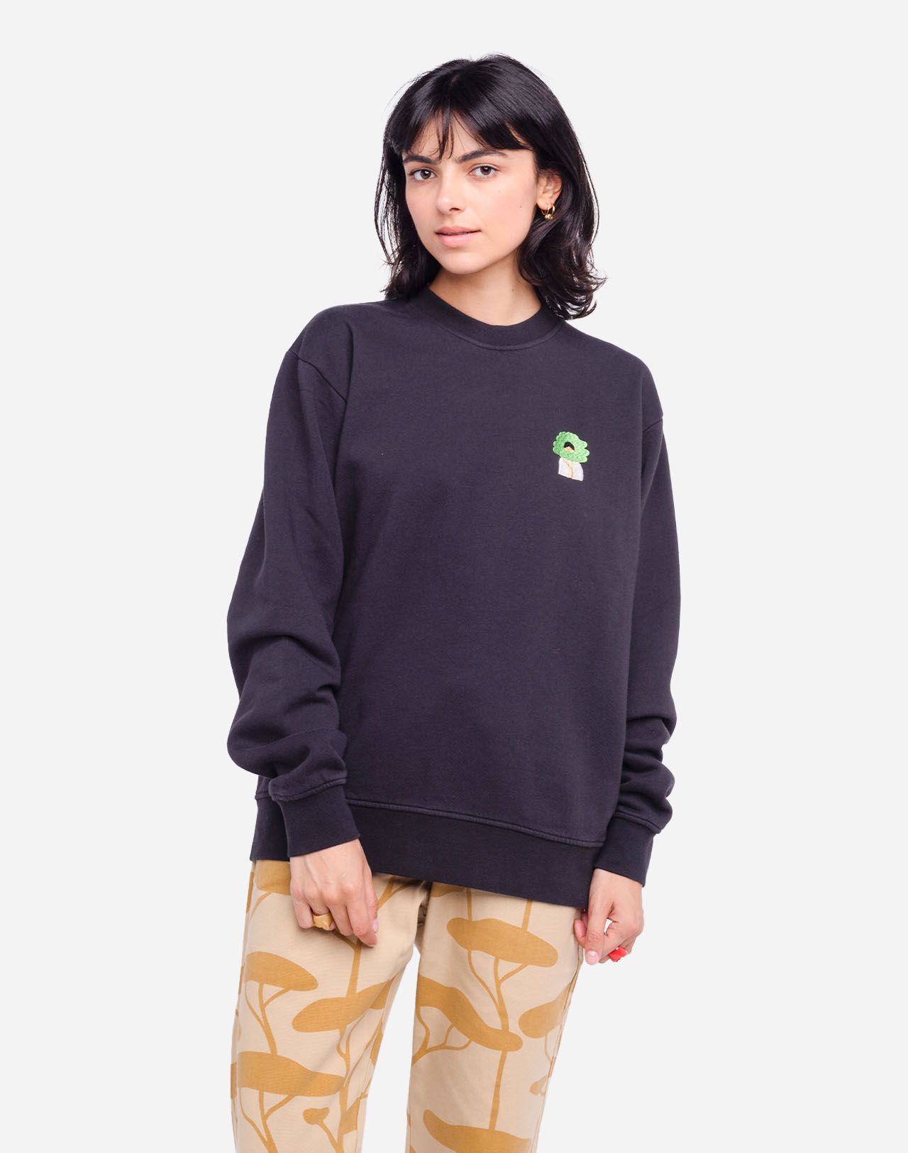 Carbon Black Green Head sweatshirt