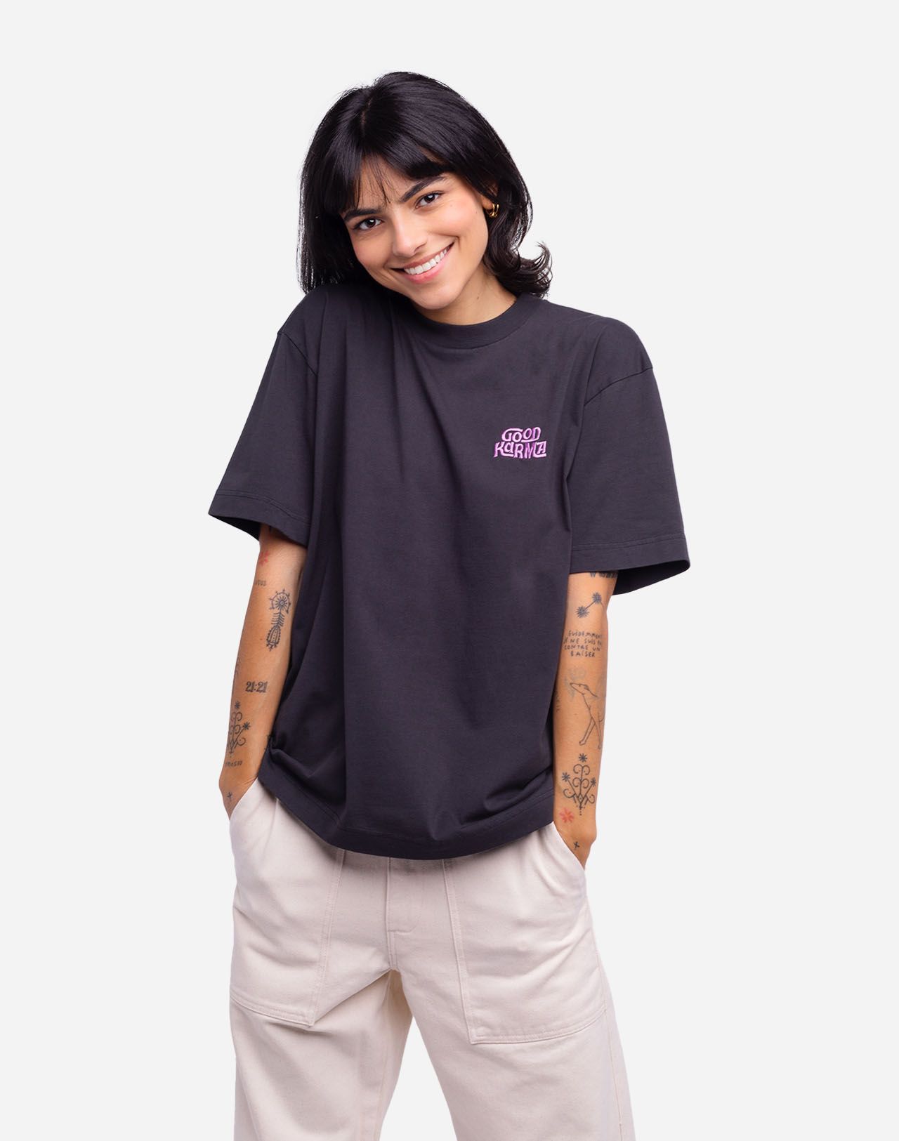 Oversized carbon black Good karma t-shirt