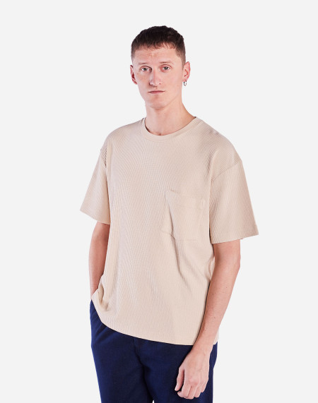 Loose Cream Perris t-shirt